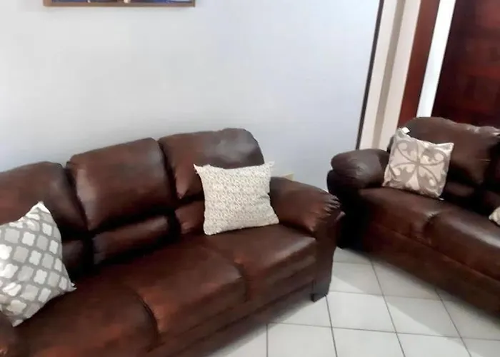 Apartamento Aconchegante E Bem Localizado.